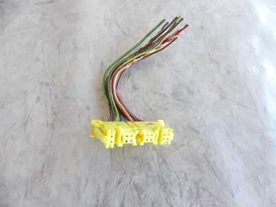 Mercedes Passenger's Seat Yellow Connector A0465455228 W221